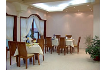 Bulgarie Hotel Asenovgrad, Extérieur