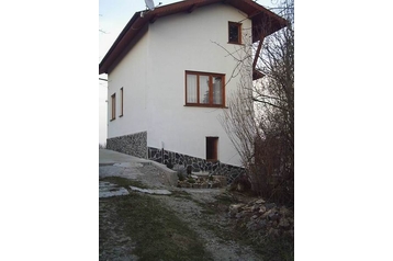 Bulgarie Chata Trjavna, Extérieur
