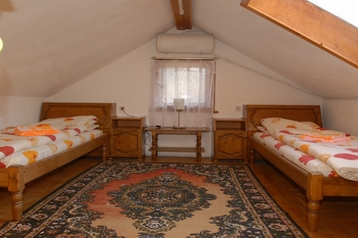 Bulgarije Chata Trojan, Interieur