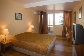 България Hotel Pleven, Екстериор