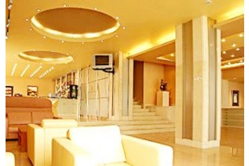 Bulgarije Hotel Pleven, Exterieur