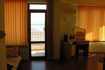 Fizetővendéglátó-hely Csernomorec / Černomorec 4