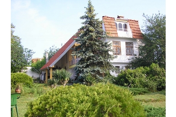 Bulgaria Chata Varna, Exteriorul