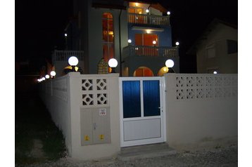 Bulgaaria Privát Černomorec, Eksterjöör