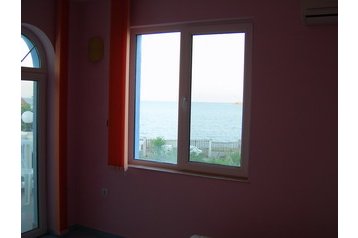 Bulgaaria Privát Černomorec, Eksterjöör