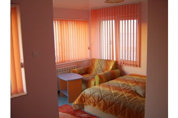 Bulgaaria Privát Černomorec, Eksterjöör