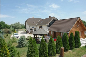 Вила Kehidakustány 4