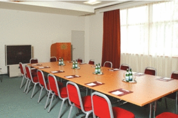 Венгрия Hotel Tapolca, Экстерьер