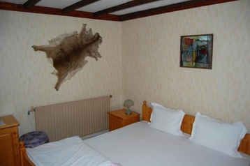 Bulgaaria Chata Trjavna, Eksterjöör