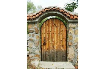 Bulgarija Chata Montana, Eksterjeras