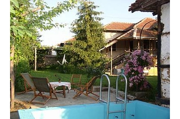 Bulgaria Chata Montana, Exterior