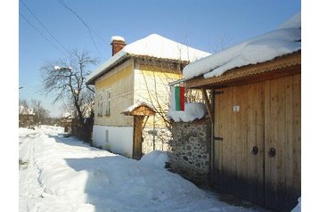 Bugarska Chata Montana, Eksterijer
