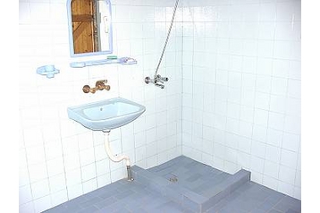 България Chata Montana, Екстериор