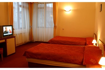 Болгария Hotel Shumen, Экстерьер