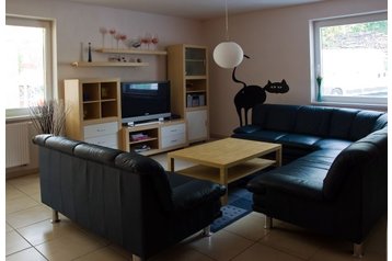 Slovakkia Privát Prosiek, Eksterjöör