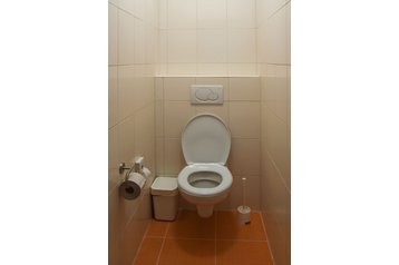 Slovakkia Privát Prosiek, Eksterjöör