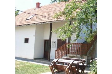 Horvátország Privát Smoljanac, Exteriőr