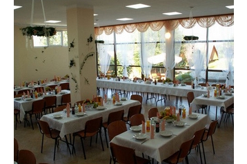 Полша Hotel Dubiecko, Екстериор