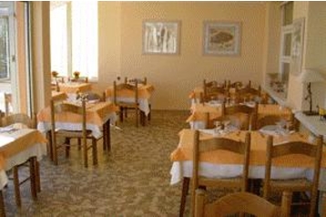 Франция Hotel Hyères, Экстерьер