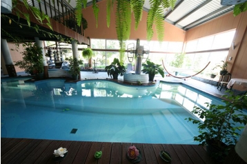 Польща Hotel Sąspów, Екстер'єр