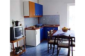 Chorvatsko Privát Brodarica, Exteriér