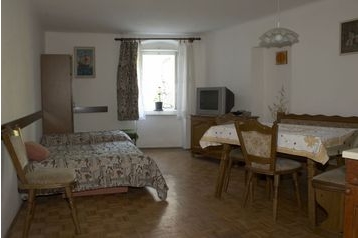 Chorvatsko Privát Cres, Exteriér