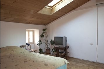 Chorvatsko Privát Cres, Exteriér