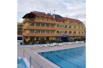 Болгарiя Hotel Kulata, Екстер'єр