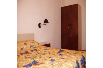 Болгария Hotel Kulata, Экстерьер