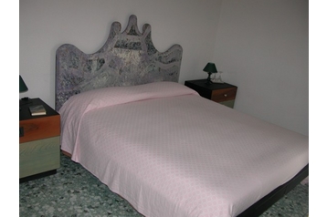 Hotell Otranto 8