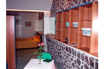 Hotell Otranto 8