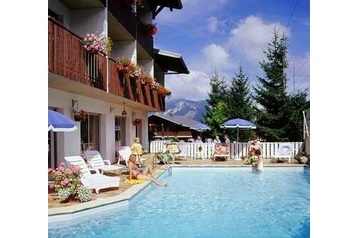 Francija Hotel Bellevaux, Eksterjers