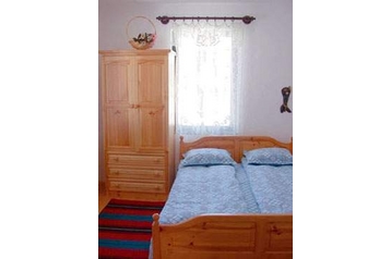 Bulgaria Chata Smolyan, Interiorul