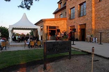 Чехия Hotel Kolín, Екстериор