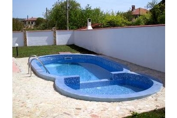 Bugarska Chata Balchik, Eksterijer