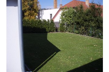 Czechy Chata Straňany, Zewnątrz