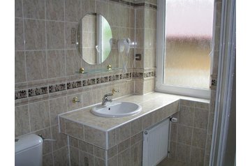 Отель Louny 2