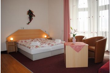 Чехия Hotel Semily, Екстериор