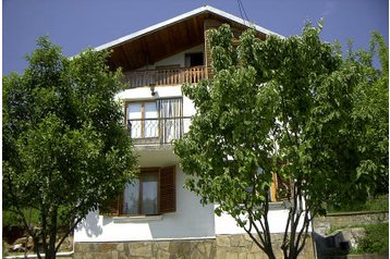 Bulgaria Chata Pisanica, Esterno