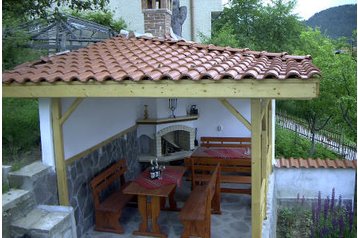 Bulgaria Chata Pisanica, Esterno