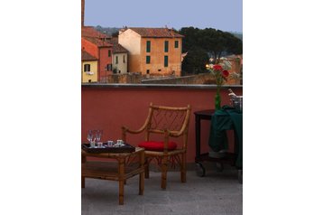 Italie Hotel Tuscania, Extérieur