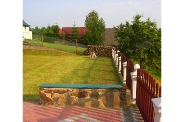 Polonia Chata Zawóz, Exteriorul