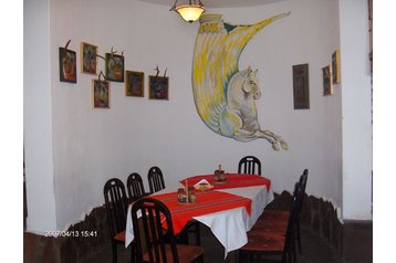 България Penzión Apriltsi, Екстериор