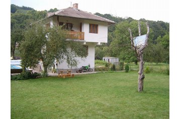 Bulgarije Chata Apriltsi, Exterieur