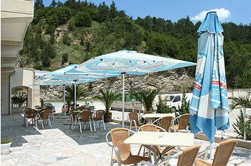 България Hotel Mezdra, Екстериор