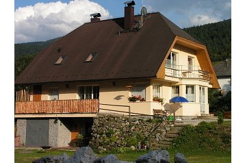 Eslovaquia Byt Slovinky, Exterior
