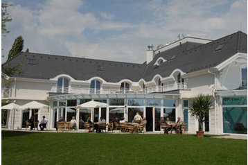 Magyarország Hotel Szarvas, Exteriőr