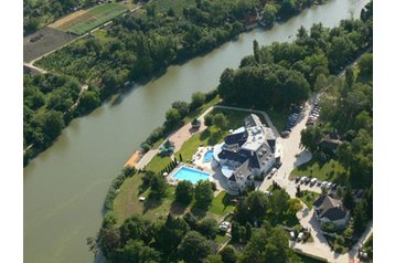 Magyarország Hotel Szarvas, Exteriőr