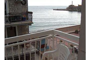 Montenegro Privát Petrovac, Eksterjöör