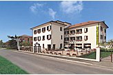 Хотел Villanova di Giussago Италия
